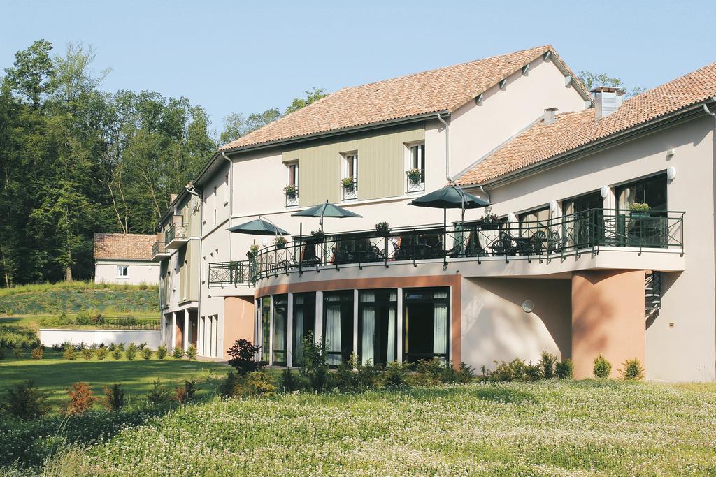 Logis Hotel - Restaurant Le Tulipier Vienne-le-Château Стая снимка